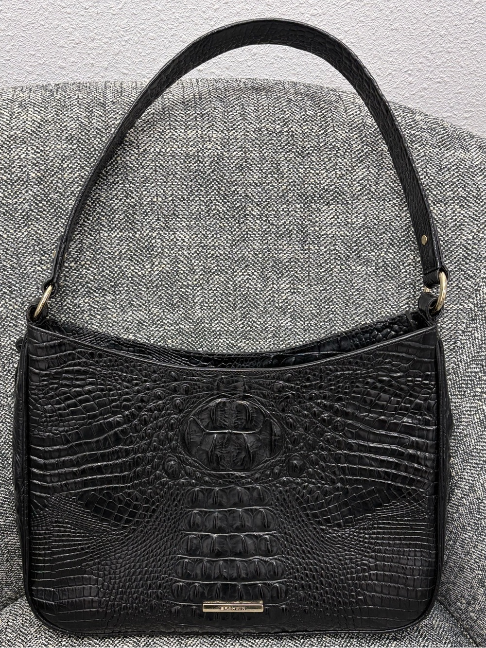 Beautiful Brahmin Black Croc Embossed Shoulder bag EUC Timeless Style